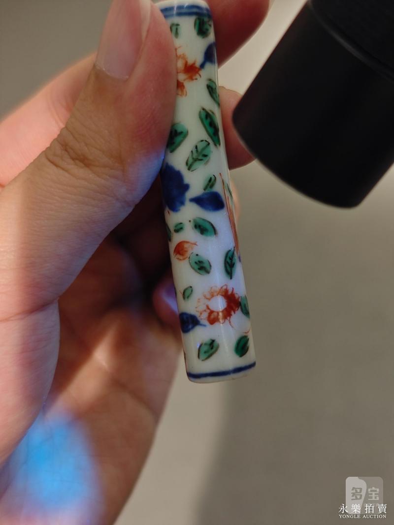 明万历 青花五彩龙凤纹笔管连帽（一对） - 图18
